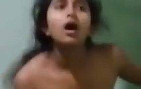 जवान देसी लड़की का मोटा लंड पर सवारी