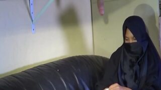 पाकिस्तानी वेश्याओं की सेवाओं का विवरण