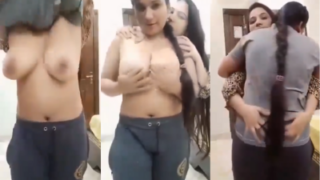 हॉस्टल के कमरे में देसी युवतियों का गर्मागरम समलैंगिक मजा