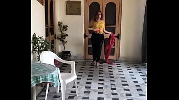 बिना ब्रा की देसी चुटिया सेक्सी