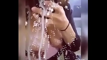 देसी मौसी के दूध भरे मोटे मम्मे
