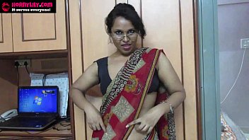 गंदी बातें करती हुई देसी नई नवेली लिली