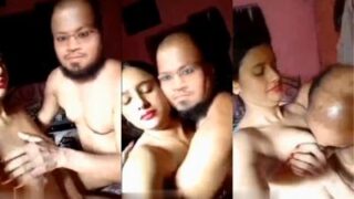 कोलकाता का एक शख्स एक जबरदस्त मिल्फ के साथ बंगला सेक्स वीडियो में मजे लेता है