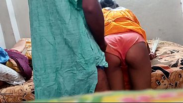 गांव की भाभी की गांड मारते हुए जोरदार चोदाई