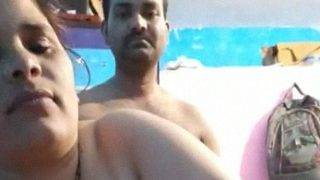 इलाहाबादी जोड़े का कुत्ते जैसा गर्म वीडियो
