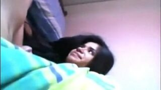 गर्म युवा जोड़ी का लंबा भारतीय सेक्स वीडियो