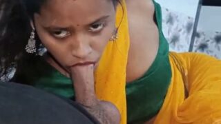 गाँव की गर्म औरत ने देसी सेक्स वीडियो में कुत्ते वाली स्टाइल में जमकर चुदाई की