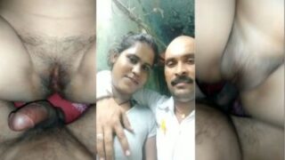 गांव के मर्द की जवान चूत में जंगली मौज – Hd देसी Mms
