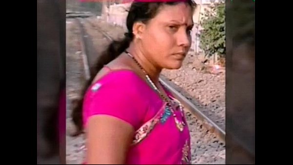 भारी गांड वाली देसी आंटी – मैंने गहराई तक चोदा