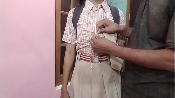 भारतीय देसी स्कूली लड़की का मोटे लंड से जोरदार चुदाई का मजा