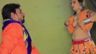 गर्म राजस्थानी लड़की की चुदाई का मजा लेती हुई पोर्न फिल्म