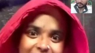 गांव की मस्त भारतीय चुदक्कड़ खीरे से कर रही है जोरदार हस्तमैथुन