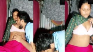 तमिल सेक्स एमएमएस: एक जंगली प्रेमी अपनी कामुक प्रेमिका को चाटता हुआ