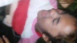 बेबा गाँव की चुदाई खुले मैदान में