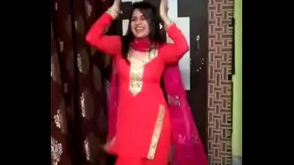 गर्म देसी लड़की का मुजरा अभ्यास