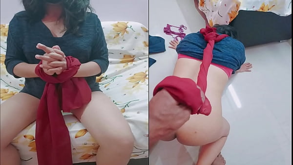 कामवाली बाई को बेड़ियों में जकड़कर रखैल बनाकर दिनभर चोदना