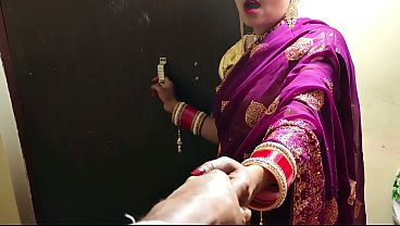 भारतीय बीबीसी ने खूबसूरत बीवी को जोरदार चोदा, साफ आवाज में देसी पति का गर्म सेक्स, तंग चूत वाली गरम बीवी