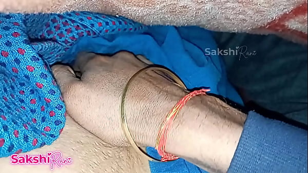 रात को बेडरूम में देसी सौतेले बेटे ने चोदी अपनी सौतेली माँ