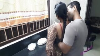 देवर भाभी की किचन में चुदासी वीडियो