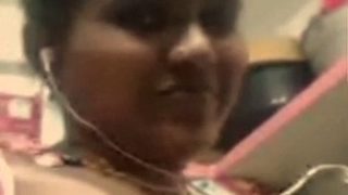 देसी माल की चूची दिखाने वाली वीडियो चैट