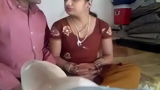 भारतीय देवर और भाभी का गर्मा-गराम देसी सेक्स वीडियो