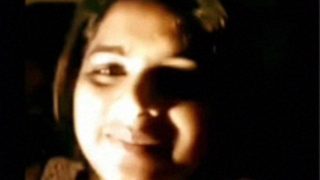 रागिनी अपने ऑनलाइन बॉयफ्रेंड के लिए नंगी होकर हस्तमैथुन कर रही है