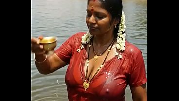 देसी भाभी एआई, कमर हिलाए रातों में