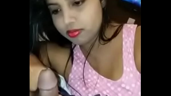 देसी माल मोनालिसा लंड चूस रही है