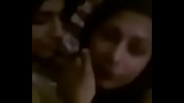 गांव की गर्म माल सोनी अपने यार के साथ चुदाई करते हुए