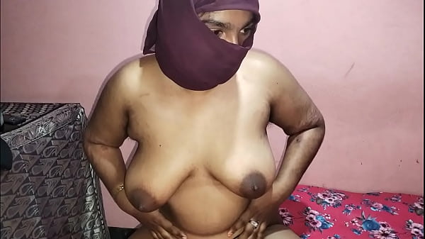 गाँव की गली में पत्नी का चुदाई वीडियो