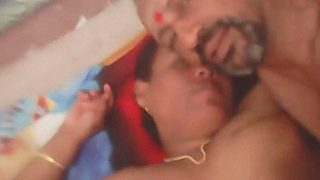 देसी बाबा का भक्त के साथ गंदा खेल