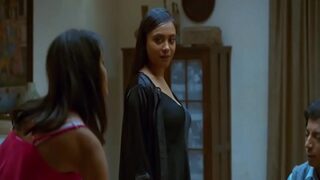 दो भड़वाएं लड़के को फंसाती हैं वेब सीरीज सेक्सी वीडियो में