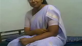 मेरी मकान मालकिन मेरा किराया मेरे लंड को चूसकर लेती है