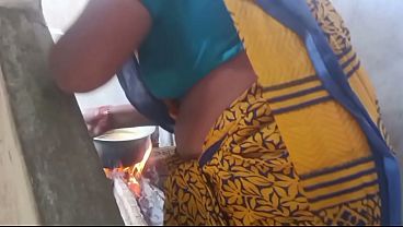 भारतीय गृहिणी भाभी की गर्म रातें
