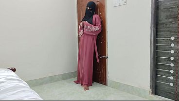 पहली बार अपनी शर्मीली हिजाबी इंडियन गर्लफ्रेंड को जोरदार चोदा