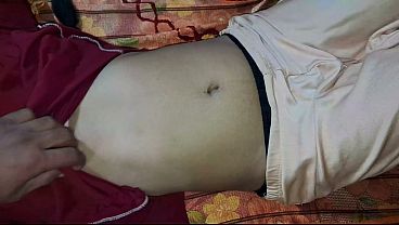 भूखी देसी भाभी ने देवर के लंड को गहराई तक चूसा