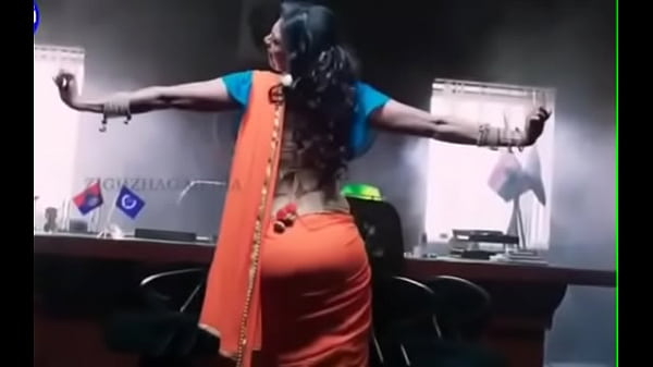 देसी माल, साड़ी में गांड, उघाड़ी हुई
