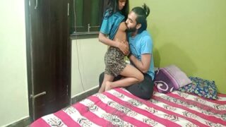 19 साल की जवान लड़की अपने बॉयफ्रेंड को चोदती है सेक्स वीडियो में
