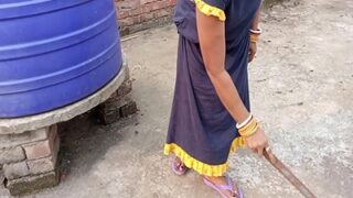 देसी भाभी का अपने जवान देवर के साथ गंदा और भड़काऊ वीडियो