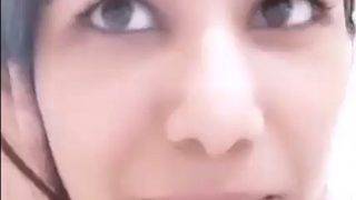 पूनम पांडे का कोविड वेबिनार – निप्पल स्लिप बिना कटे
