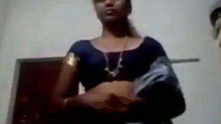 சேலை கலைத்து மாமி தமிழ் காம தாகம்