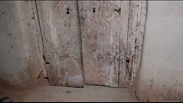 गाँव की सौतेली बहन और सौतेले भाई का कमरे में देसी जोड़े की तरह चुदाई